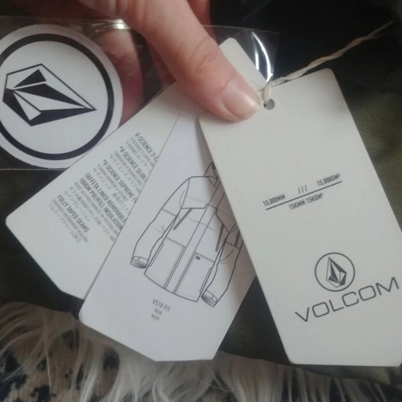 Volcom Jacket - Picture 10 of 11